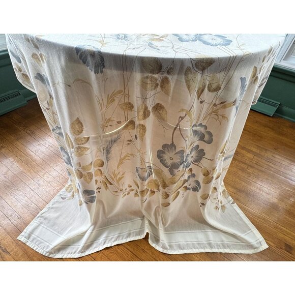 Vintage 1970s pleated curtains, large blue flowers, cream background, pair - Picture 3 of 10